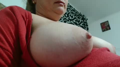 Snapshot of lory34 chatting on 11-11-25, 05:18 lory34 online show from 11-11-25, 05:18