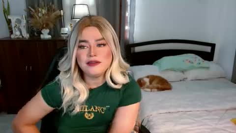 Snapshot of los_bondad chatting on 11-05-25, 10:43 Los online show from 11-05-25, 10:43