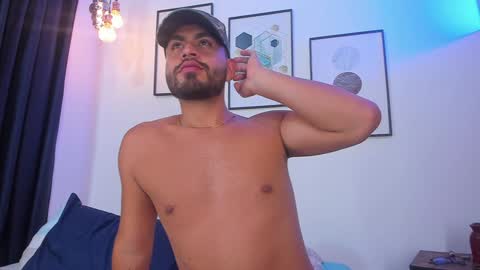 Snapshot of los_juanes chatting on 01-09-25, 10:52 JUAN JUAN online show from 01-09-25, 10:52