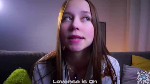 Jess online show from 12-17-25, 02:17