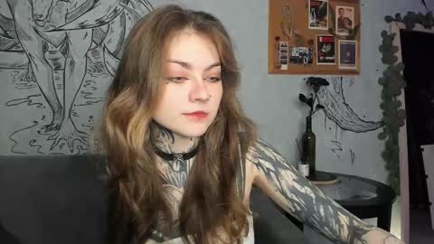 Snapshot of lostallice chatting on 11-19-25, 04:12 lostallice online show from 11-19-25, 04:12