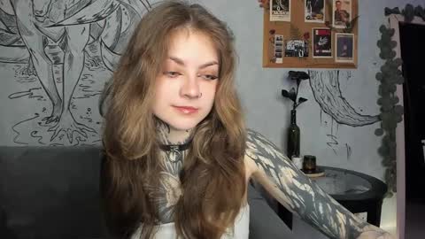 Snapshot of lostallice chatting on 12-16-25, 04:06 lostallice online show from 12-16-25, 04:06