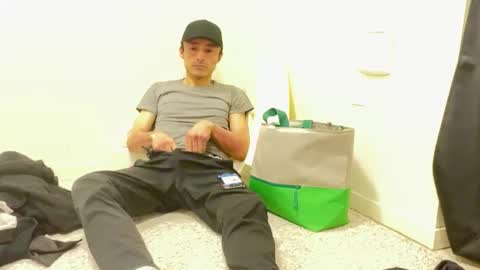 lostpuppyboy online show from 01-10-26, 08:16