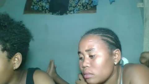 louane98 online show from 04-15-26, 07:58