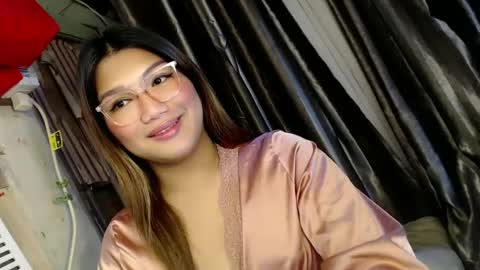 Snapshot of louheart chatting on 03-08-25, 07:09 Sweet online show from 03-08-25, 07:09