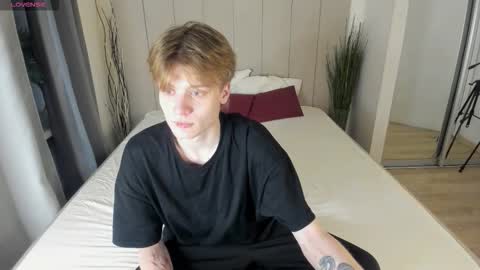 louie_evans online show from 12-21-25, 08:49