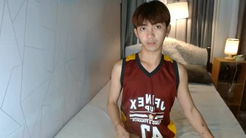 Snapshot of louieismy_name chatting on 12-10-24, 01:11 ignot ursh online show from 12-10-24, 01:11