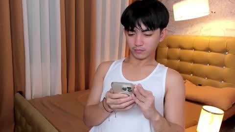 Snapshot of louieismy_name chatting on 10-22-25, 02:45 ignot ursh online show from 10-22-25, 02:45