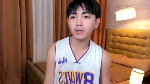 Snapshot of louieismy_name chatting on 10-23-25, 03:28 ignot ursh online show from 10-23-25, 03:28