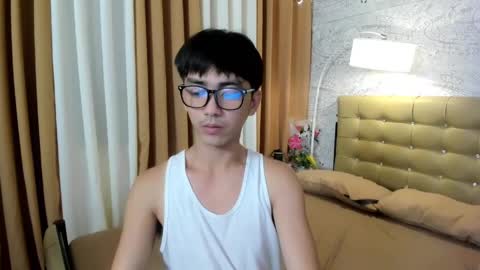 Snapshot of louieismy_name chatting on 04-01-26, 12:22 ignot ursh online show from 04-01-26, 12:22