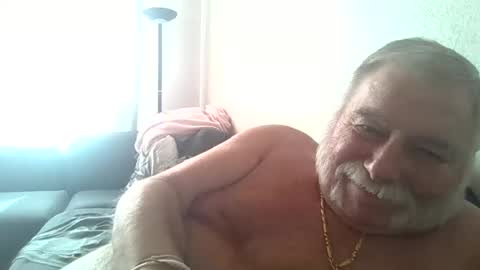 louis_chokdee online show from 09-12-25, 03:23