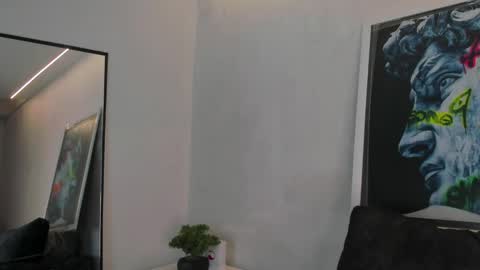 Louis online show from 04-16-26, 02:45