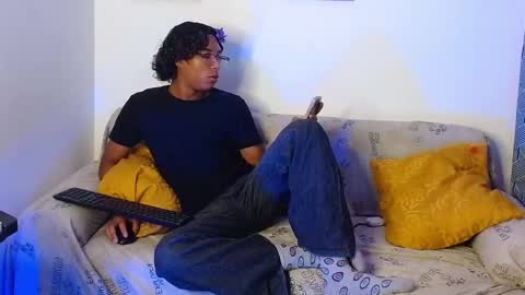 Louis Valdz online show from 01-20-25, 04:01