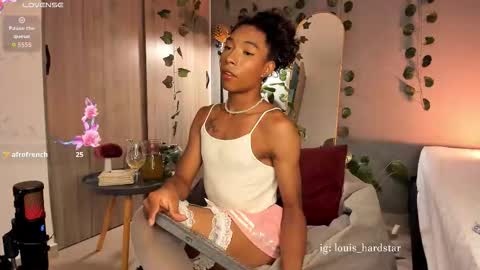 Louis Valdz online show from 09-11-25, 02:22