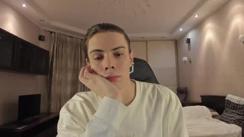 Snapshot of louis_preston chatting on 02-17-25, 08:58 Mark online show from 02-17-25, 08:58