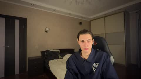 Snapshot of louis_preston chatting on 02-21-25, 11:54 Mark online show from 02-21-25, 11:54