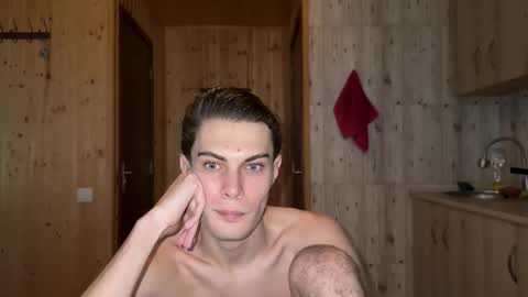 Snapshot of louis_preston chatting on 11-20-25, 05:51 Mark online show from 11-20-25, 05:51