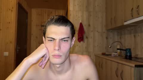 Snapshot of louis_preston chatting on 12-02-25, 06:36 Mark online show from 12-02-25, 06:36