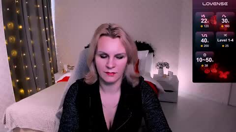 Snapshot of louisa_bay chatting on 01-16-25, 11:26 Louisa online show from 01-16-25, 11:26