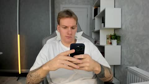 Snapshot of louisjafferson chatting on 01-07-25, 09:29 Louis online show from 01-07-25, 09:29