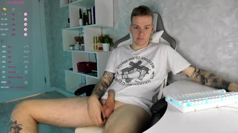 Snapshot of louisjafferson chatting on 01-17-25, 04:57 Louis online show from 01-17-25, 04:57