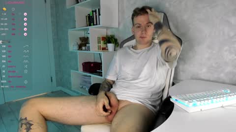 Snapshot of louisjafferson chatting on 01-31-25, 06:36 Louis online show from 01-31-25, 06:36