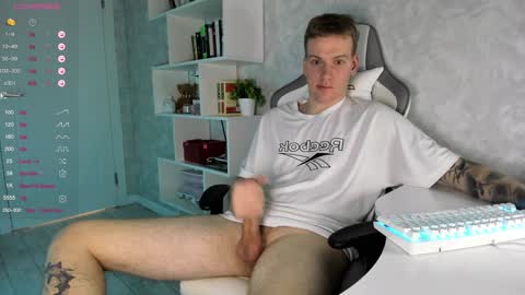 Snapshot of louisjafferson chatting on 02-08-25, 06:55 Louis online show from 02-08-25, 06:55