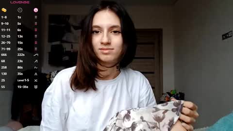 EVA online show from 11-27-25, 07:10