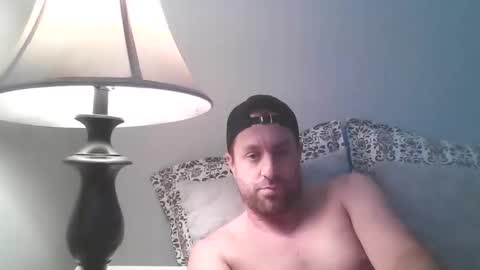 love2show21 online show from 12-17-25, 06:36