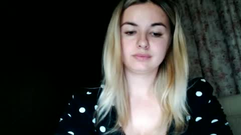 Snapshot of love_dom_meg chatting on 06-12-26, 07:57 Megane online show from 06-12-26, 07:57