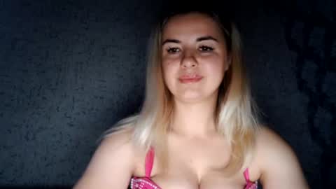 Snapshot of love_dom_meg chatting on 06-28-26, 06:19 Megane online show from 06-28-26, 06:19