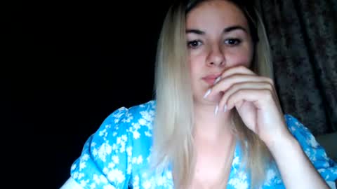Snapshot of love_dom_meg chatting on 07-05-26, 07:21 Megane online show from 07-05-26, 07:21
