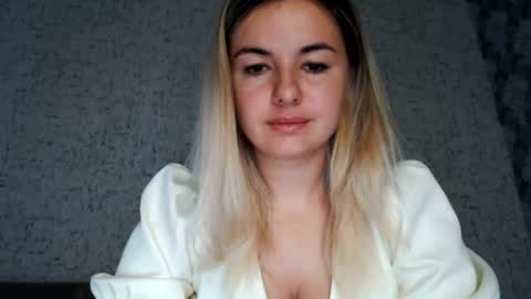 Snapshot of love_dom_meg chatting on 07-07-26, 07:23 Megane online show from 07-07-26, 07:23