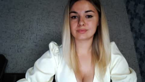 Snapshot of love_dom_meg chatting on 07-14-26, 10:21 Megane online show from 07-14-26, 10:21