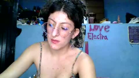 Snapshot of love_electra chatting on 02-26-26, 02:43 love_electra online show from 02-26-26, 02:43