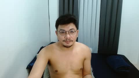 Snapshot of love_hottieh chatting on 10-27-25, 11:25 love_hottieh online show from 10-27-25, 11:25