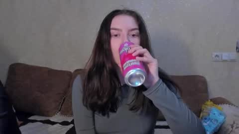 Snapshot of love_lina_muuur chatting on 02-15-26, 01:31 LINA online show from 02-15-26, 01:31