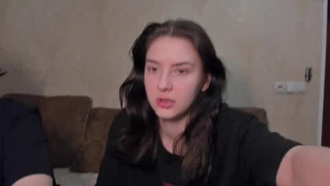 Snapshot of love_lina_muuur chatting on 02-18-26, 08:05 LINA online show from 02-18-26, 08:05