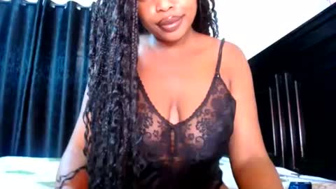 Snapshot of love_niahh chatting on 07-01-26, 12:29 niahh online show from 07-01-26, 12:29