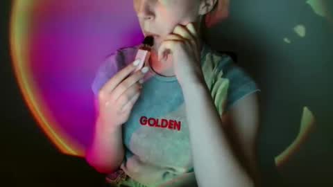 Vivian online show from 02-19-26, 02:13