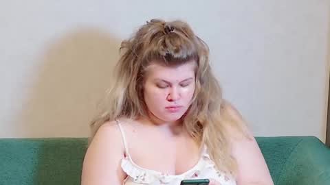 Snapshot of love_wiggy18 chatting on 12-04-24, 12:58 Ally online show from 12-04-24, 12:58