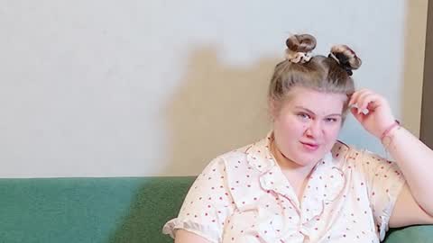 Snapshot of love_wiggy18 chatting on 12-10-24, 01:22 Ally online show from 12-10-24, 01:22