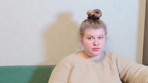 Snapshot of love_wiggy18 chatting on 12-17-24, 03:28 Ally online show from 12-17-24, 03:28