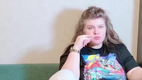 Snapshot of love_wiggy18 chatting on 01-17-25, 01:56 Ally online show from 01-17-25, 01:56