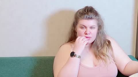 Snapshot of love_wiggy18 chatting on 01-28-25, 01:05 Ally online show from 01-28-25, 01:05