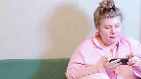 Snapshot of love_wiggy18 chatting on 01-31-25, 12:51 Ally online show from 01-31-25, 12:51