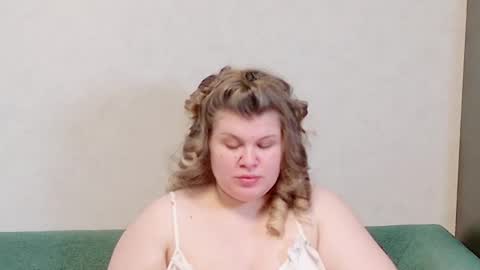 Snapshot of love_wiggy18 chatting on 02-06-25, 12:48 Ally online show from 02-06-25, 12:48