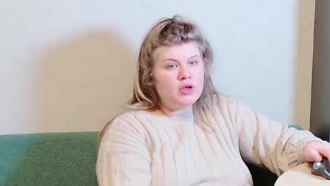 Snapshot of love_wiggy18 chatting on 02-12-25, 02:32 Ally online show from 02-12-25, 02:32