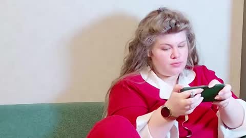 Snapshot of love_wiggy18 chatting on 02-14-25, 02:12 Ally online show from 02-14-25, 02:12