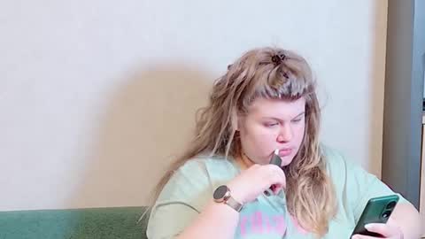 Snapshot of love_wiggy18 chatting on 02-21-25, 09:56 Ally online show from 02-21-25, 09:56